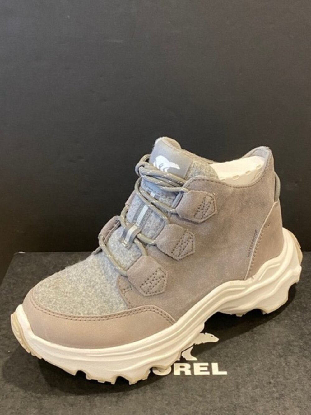 Sorel Kinetic Breakthru Grey Quarry Sneakers Ankle Bootie Boots Shoes Flat 6 NEW